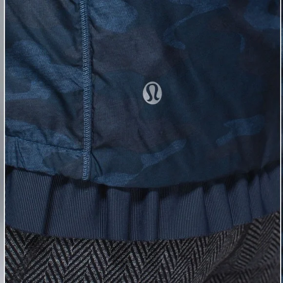 🌟 Lululemon Spring Fling Jacket 🌟 - Picture 6 of 13
